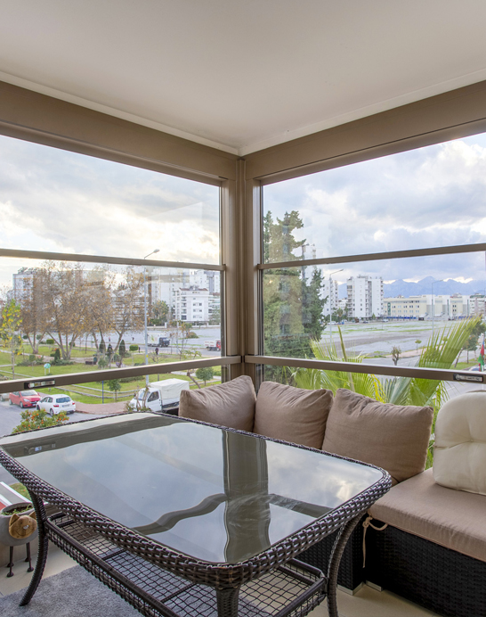 Giyotin Cam Sistemleri