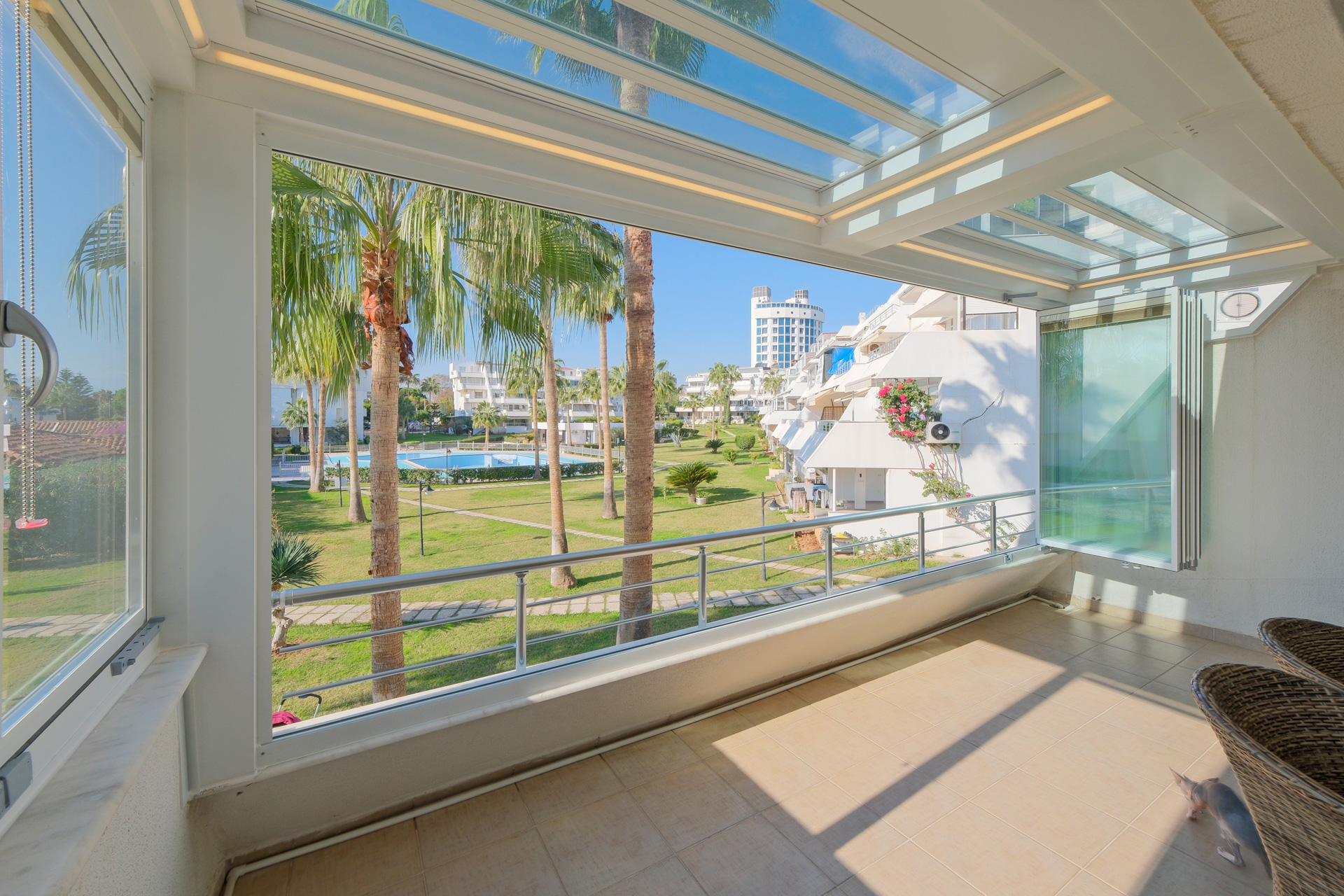 Ultra Isıcamlı & Jaluzili Sistem Uygulama